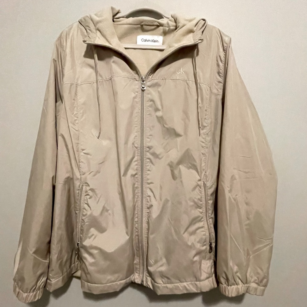 EUC Calvin Klein Beige Lightweight Full Zip Hooded Women's Rain Jacket, XXL